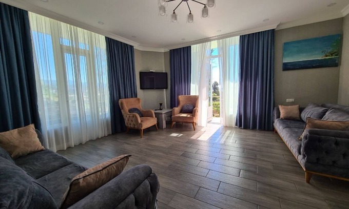 Batumi Villa | Villa in Batumi, in a green area, with the sea and mountains view, 6 bedrooms