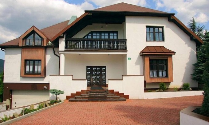 Brenna House | Villa in Brenna near Ski Lifts & Pool