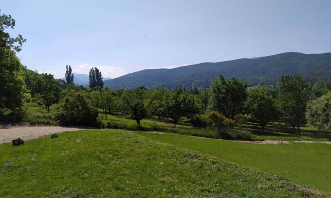 Dieulefit Villa | Villa in Dieulefit in Drome Provençale with views of nature and mountains