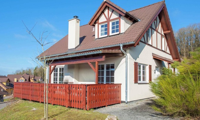 Kronenburg Villa | Villa in Germany with Sauna & Valley Views