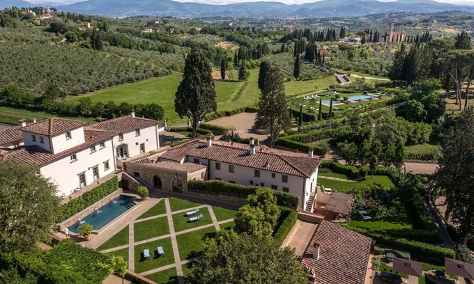 Impruneta Villa | Villa in Convento Di San Paolo with 20 bedrooms sleeps 40