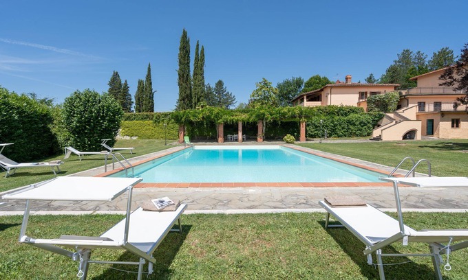 Vicchio Villa | Villa in Santa Maria A Vezzano with 5 bedrooms sleeps 10