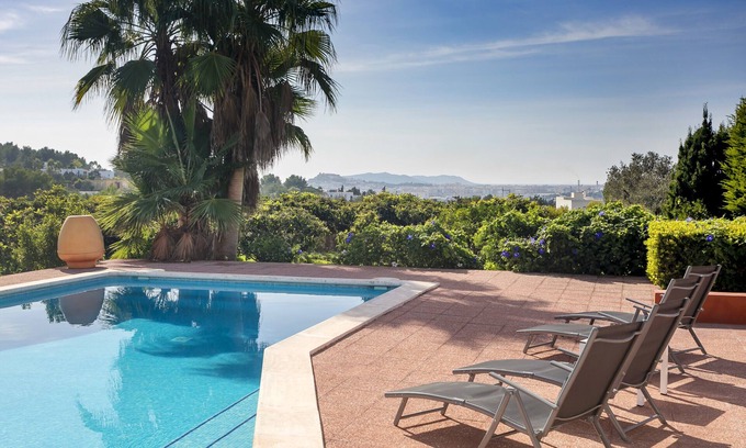 Can Furnet Villa | Villa in Jesus area 5 min from Ibiza, private pool, BBQ, wifi