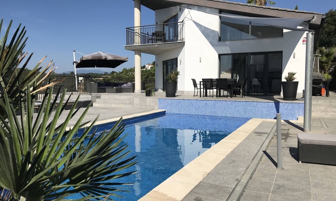 Lloret Blau Villa | Villa in Lloret de Mar with stunning sea views