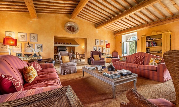 Camigliano Villa | Villa in Montalcino with 9 bedrooms sleeps 18