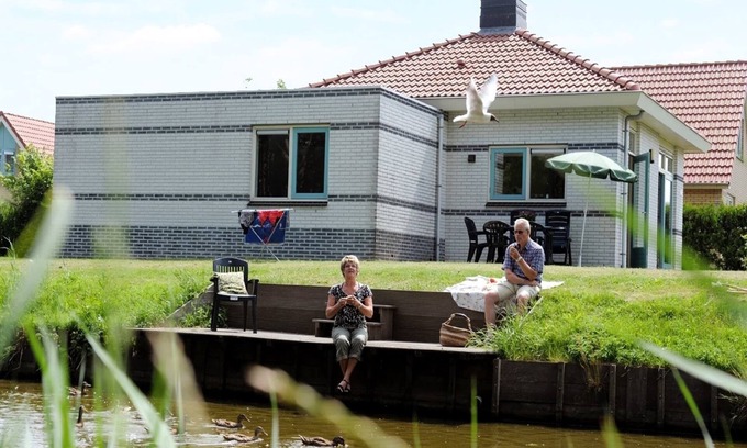 Andijk House | Villa in Netherlands with Private Jetty