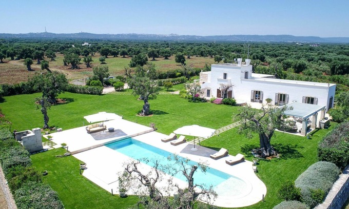 Costa Merlata Villa | Villa in Ostuni with 4 bedrooms sleeps 8