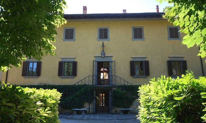 Borgo San Lorenzo Villa | Villa in Poggiolo-salaiole with 6 bedrooms sleeps 12