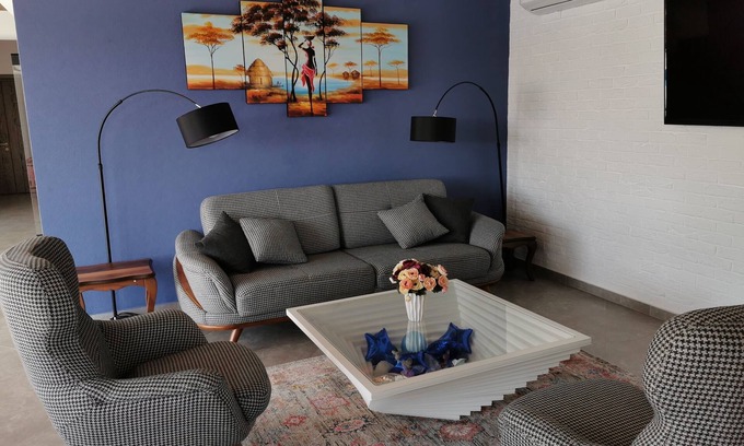 Vake-Saburtalo Villa | Villa in Tbilisi with a city view