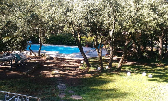 Saumane-de-Vaucluse House | Villa in the heart of the pine forest - Isle sur la Sorgue - close to the Golf