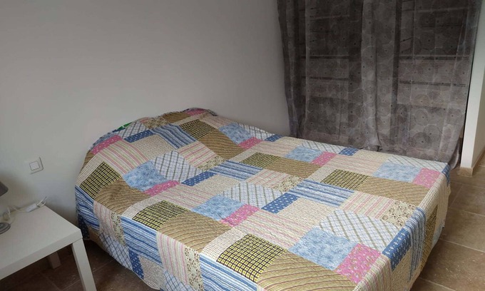 Montarnaud Villa | Villa in the countryside in an Occitan village with medieval castle