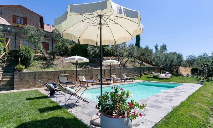 Cortona Villa | Villa in Umbria with Pool near Lake Trasimeno