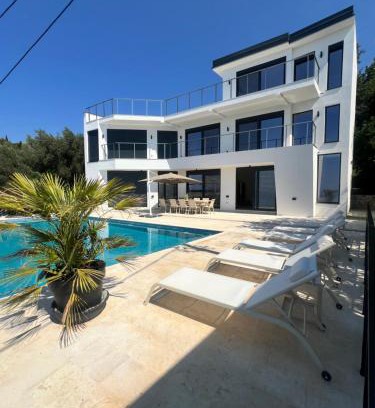 Susanj Villa | Villa Infinity Bar Montenegro