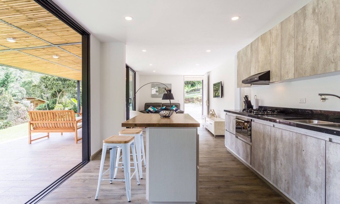Retiro House | Villa inside a forest, complete peace and contact with nature, the retreat.