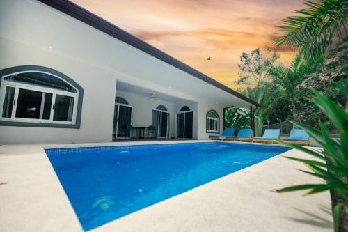 Esterillos Oeste Villa | Villa Isabella By Vacation Pura Vida