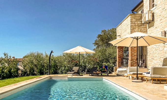 Selina House | Villa Istrienglück - Steinhaus mit Pool, Meerblick und Garten