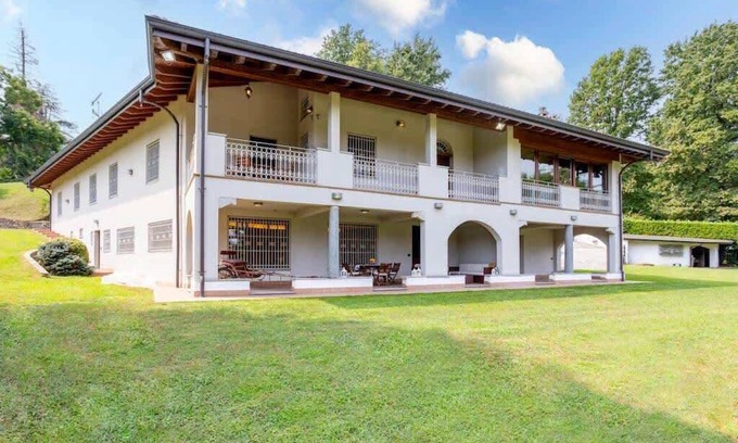 Castelletto Sopra Ticino Villa | Villa Paradise Summar