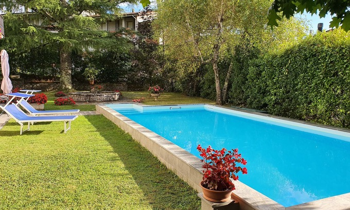 Castiglione di Garfagnana Villa | Villa & private pool in village, restaurants, pizza oven, free organic produce