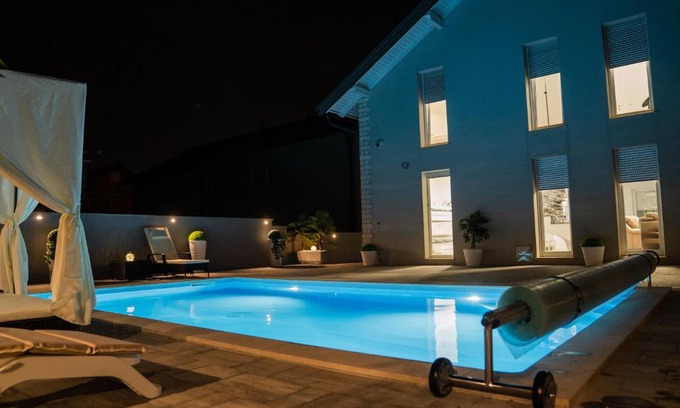Sesvete Villa | Villa J&J