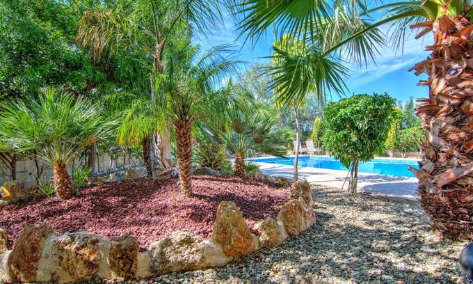 Latchi Cottage | Villa Jacaranda - a villa that sleeps 6 guests in 3 bedrooms