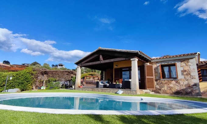Tanaunella Villa | Villa Janas with private pool🏖️
