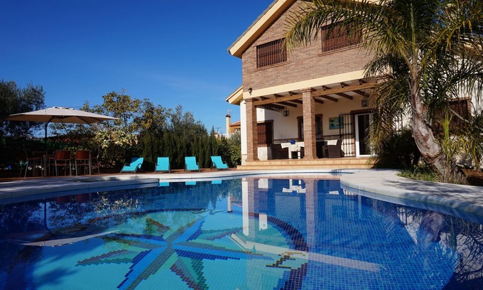 Alhaurin el Grande Villa | VILLA JORGE/PRIVATE HEATED POOL/JACUZZI/BBK. EXT/GAME ROOM