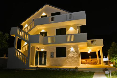 Mrcevac House | Villa Jovanovic