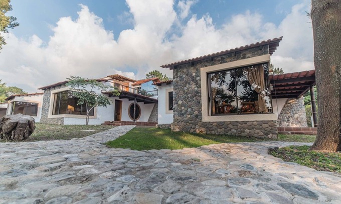 Panajachel Villa | VILLA JUCANYA 2, *100% SANITIZED*
