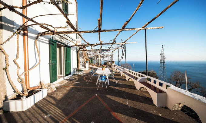 Furore Villa | Villa just minutes from the magnificent landscapes of the Amalfi Coast