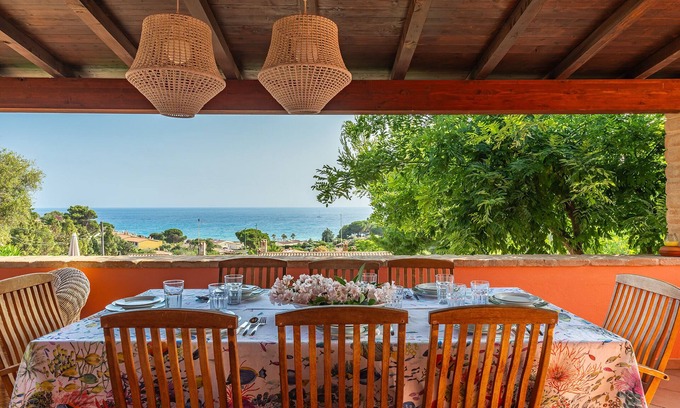 Geremeas Villa | Villa Kala Nostra by the sea, 150m and 5m walk from Kal'eMoru/Villasimius shoreline