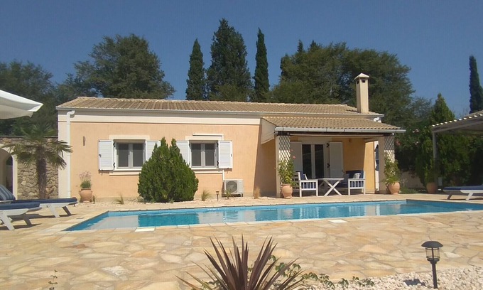 Afra Villa | Villa Kalokairi - Villa with private pool
