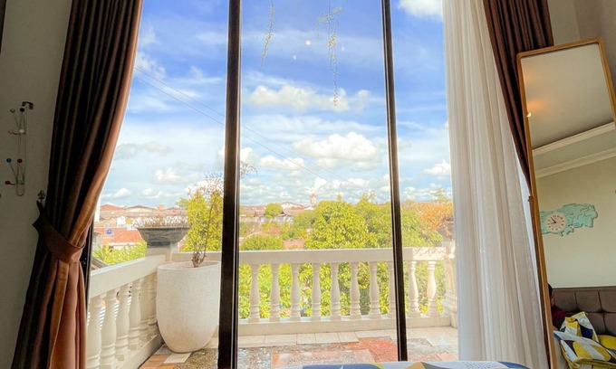 Yogyakarta Villa | Villa Kamar Tamu Warungboto