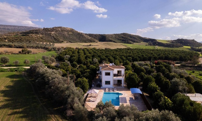 Polis Villa | Villa Kambos Dio in Polis