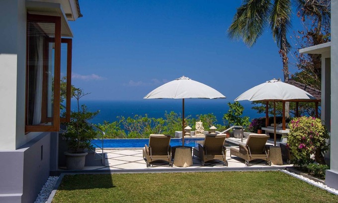 Senggigi Hotel | Villa Karingal
