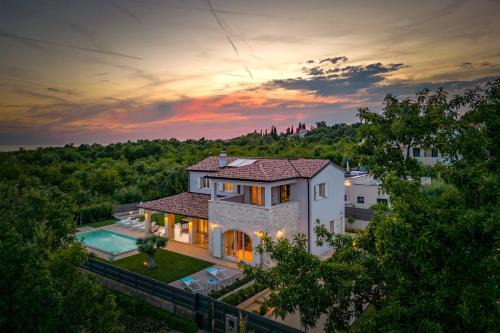 Tar-Vabriga Villa | Villa Karla Tar
