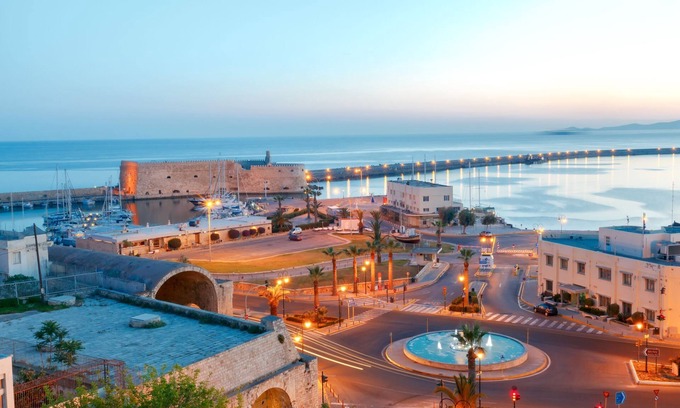 Karteros Villa | Villa Karteros Crete, Heraklion, Greece