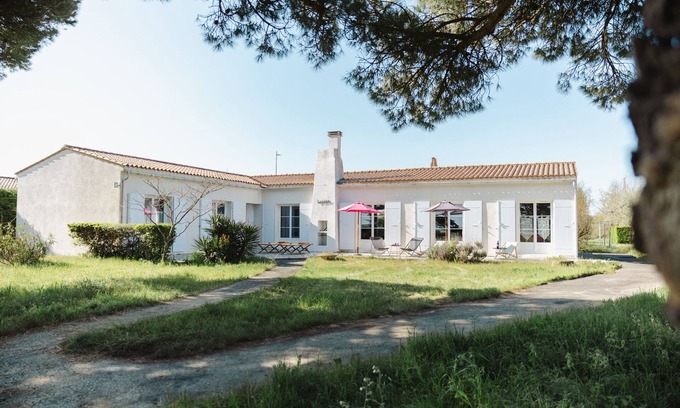 Ile-d'Aix Villa | Villa Kenavo - Family house with sea view
