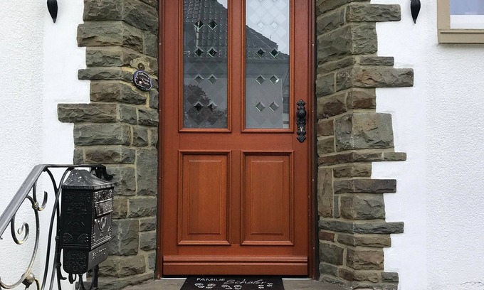 Obere Kyll Apartment | Villa Kunterbunt - double room, shared shower or bath