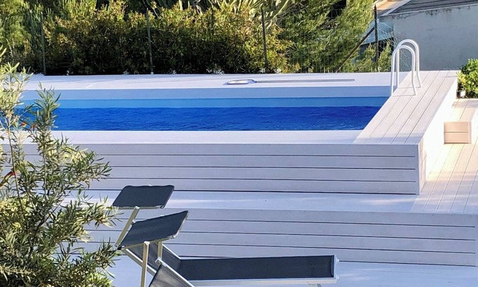 Plemmirio Villa | Villa 'La Casa Del Vento Plemmirio' with Sea View, Wi-Fi and Air Conditioning