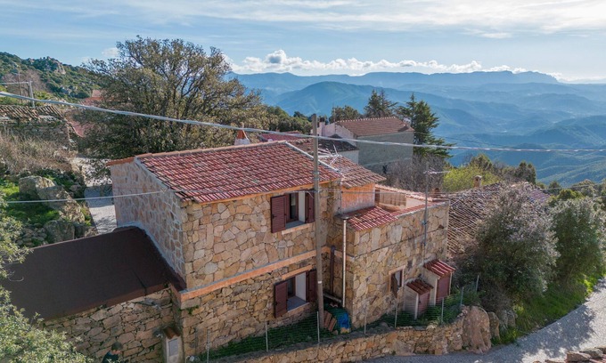 Padru Villa | Villa "La Dimora Degli Dei" with Mountain View, Terrace & Wi-Fi