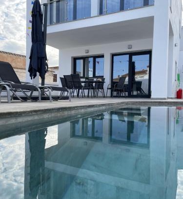 Mondron House | Villa La Fuente