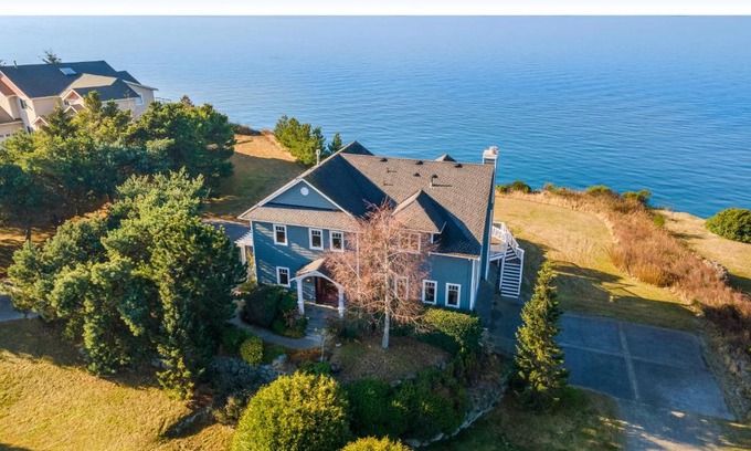 Oak Harbor House | Villa La Isla