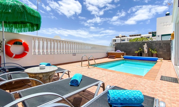 Puerto del Carmen Villa | Villa La Lavande. A very special villa designed for privacy.