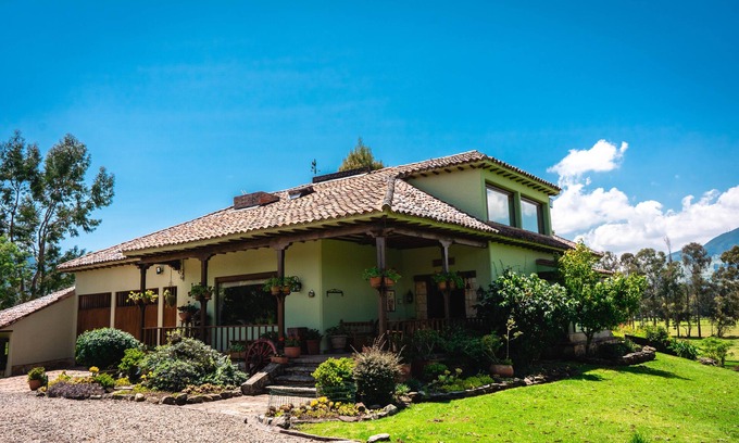 La Calera Villa | Villa La Lomita