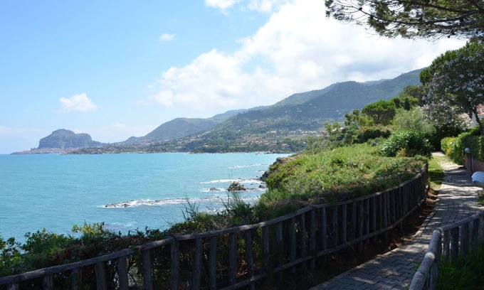 Mazzaforno Villa | Villa La Mimosa Gialla, Residence with private access to the sea
