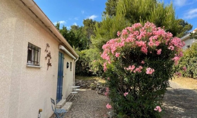 Pouzols-Minervois Villa | VILLA LA PETITE FLEUR