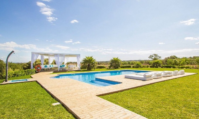 Llevant Villa | VILLA LA TIERRA: MAGNIFICENT VILLA WITH VIEWS TO THE SEA AND THE SIERRA
