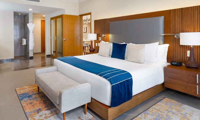 Santa Rosa Villa | Villa La Valencia - Lux Suite 2BR/3BA - Cabo San Lucas