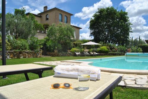 Ferretto Villa | Villa La Valiana - Full Estate in Montepulciano - HEATED POOL