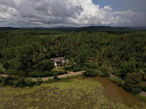 Welipitiya Villa | Villa Lake Mountain